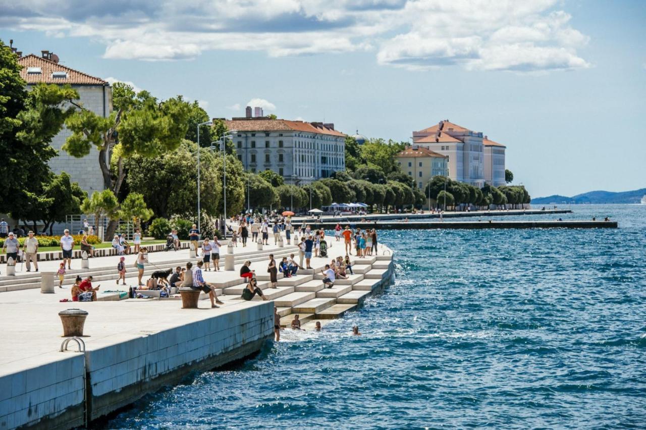 Rhythm Floating Hostel - Zadar Eksteriør billede